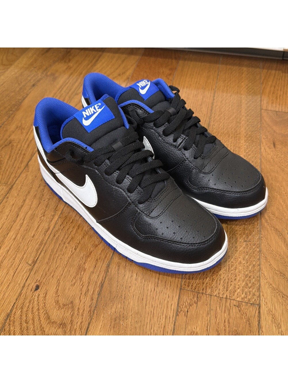 Size 9 US Men’s Nike Low Men’s 10.5 Black Summit White Hyper Royal 355152-018